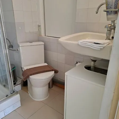 Apartamento Bright Authentic Cycladic Home, Walk To Center Ermoupoli