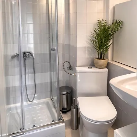 Apartamento Bright Authentic Cycladic Home, Walk To Center Ermoupoli